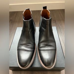 Nordstrom - Men’s black leather Chelsea boots